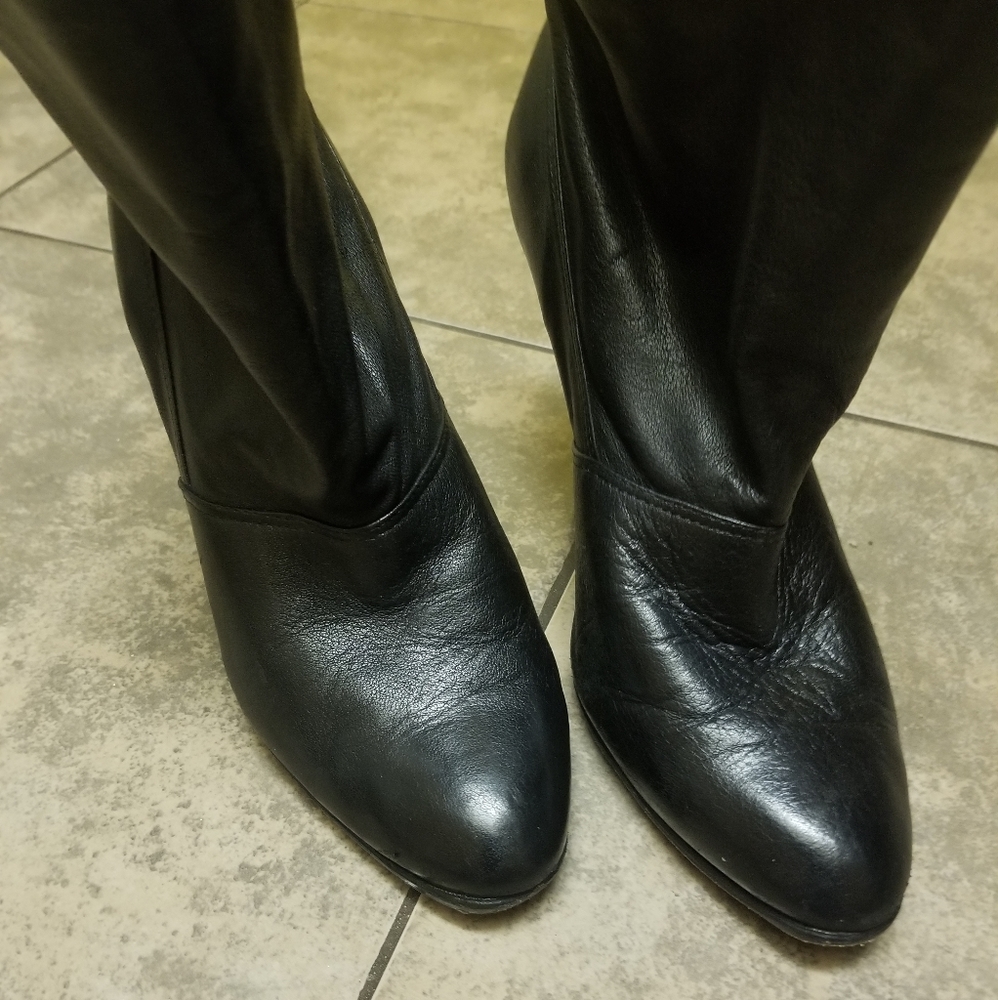 BCBG MAXAZRIA ankle boots leather